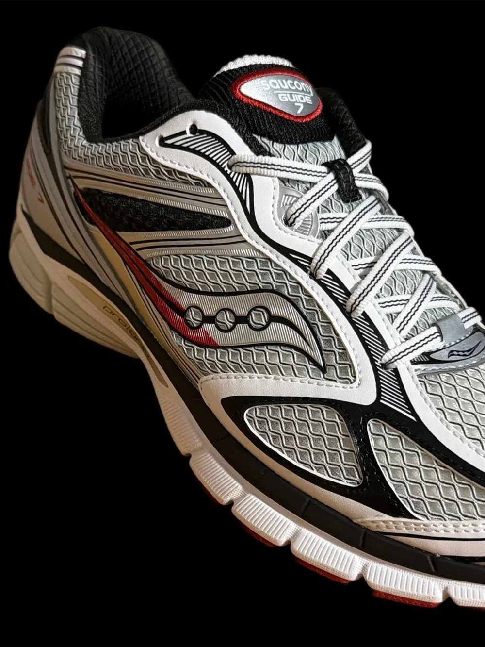 Saucony GUIDE 7 men’s size 11 athletic Lifestyle shoes **NEW**